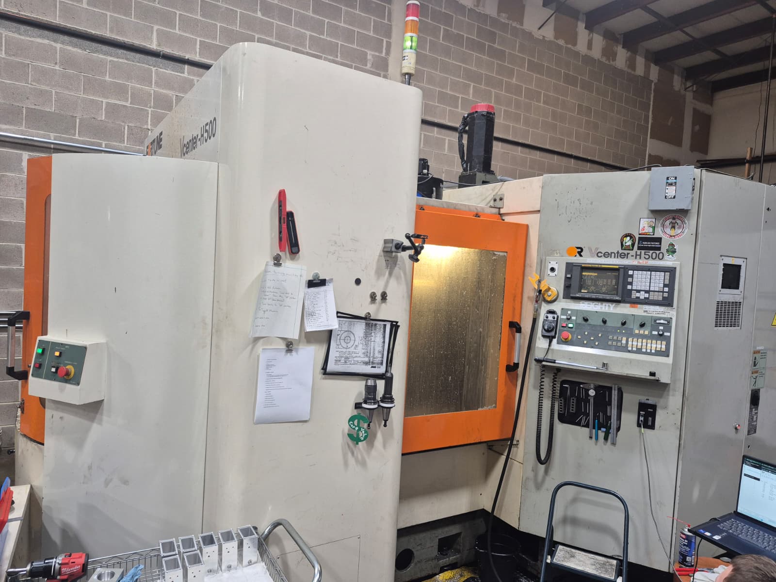 Fortune HV500 horizontal machining center with Fanuc 18-M control