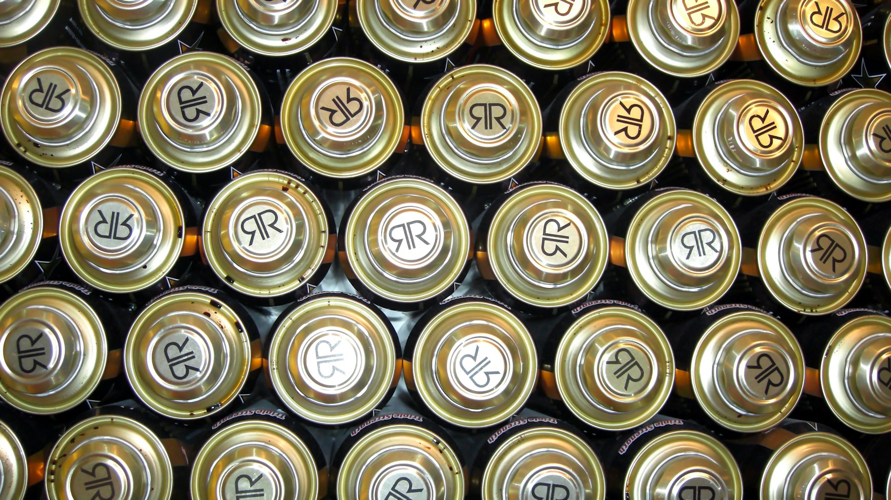 Rows of cylindrical lithium battery cells viewed from above