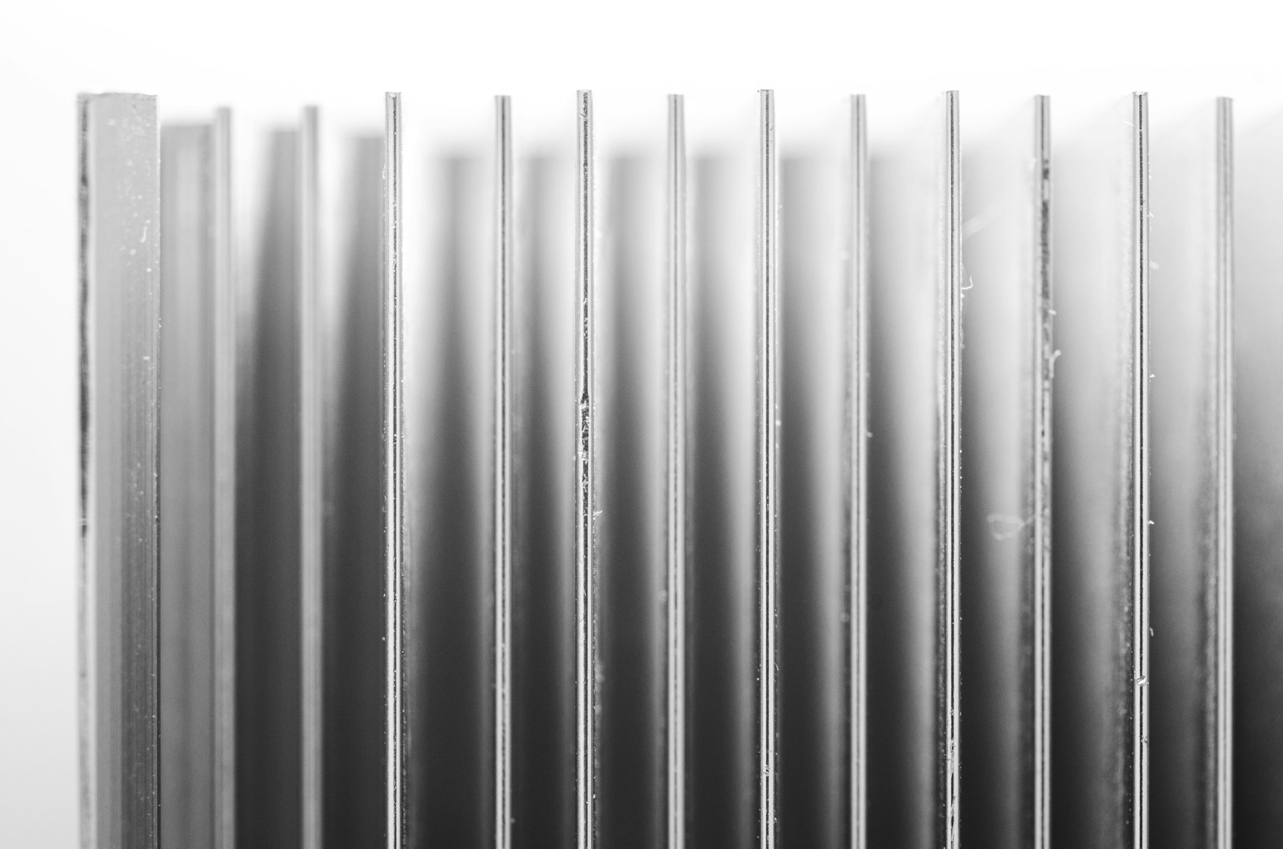Finned aluminum heat sink